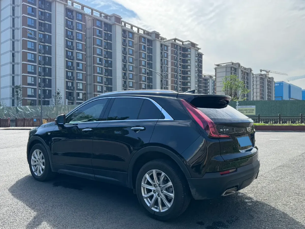 2021 Cadillac XT4 2.0T 237HP L4 9AT,autocango,china used car exporter,china ev exporter,chinese used car exporter,chinese used ev exporter