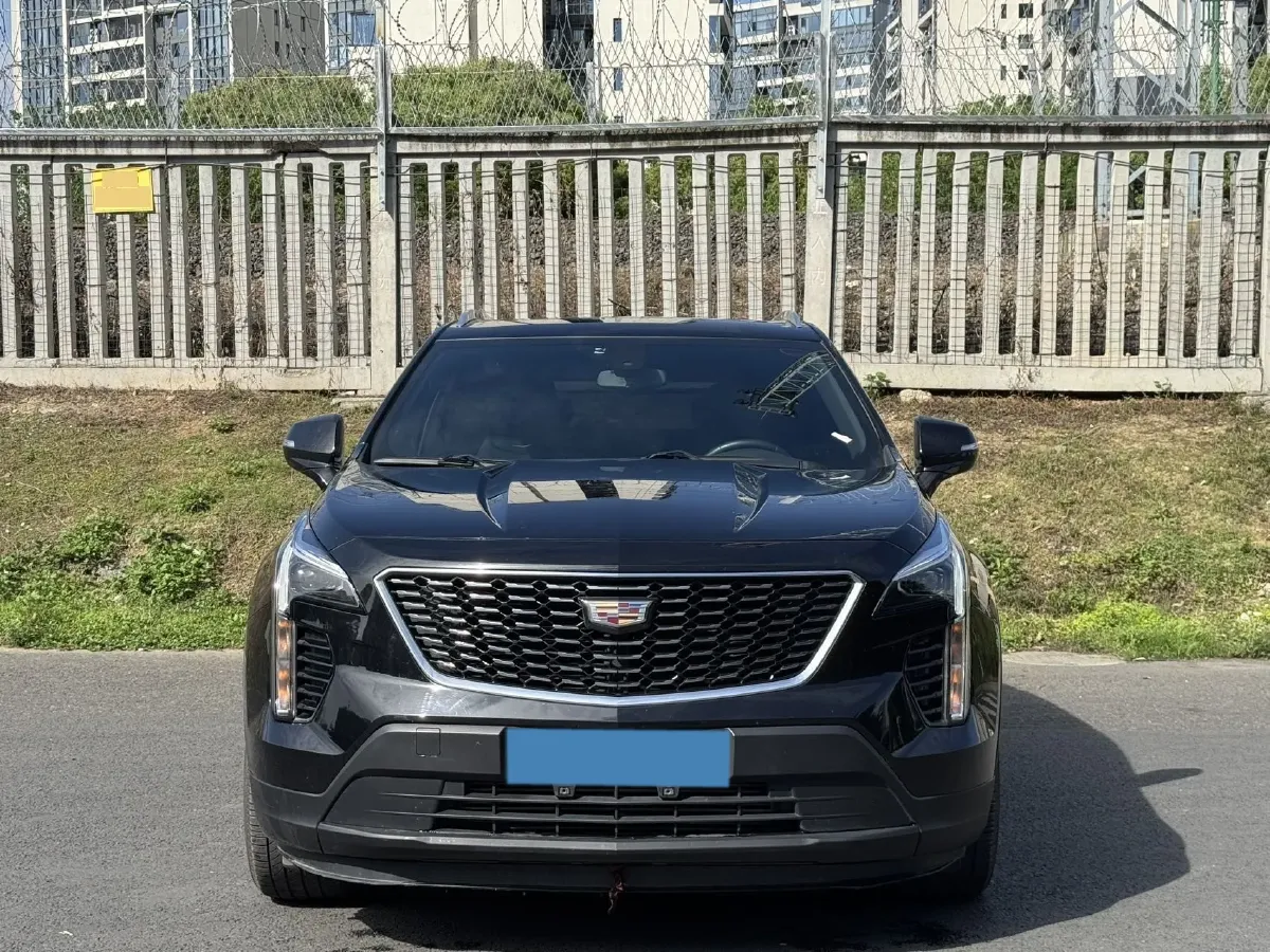 2021 Cadillac XT4 2.0T 237HP L4 9AT,autocango,china used car exporter,china ev exporter,chinese used car exporter,chinese used ev exporter