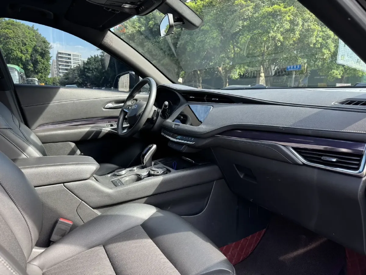 2021 Cadillac XT4 2.0T 237HP L4 9AT,autocango,china used car exporter,china ev exporter,chinese used car exporter,chinese used ev exporter