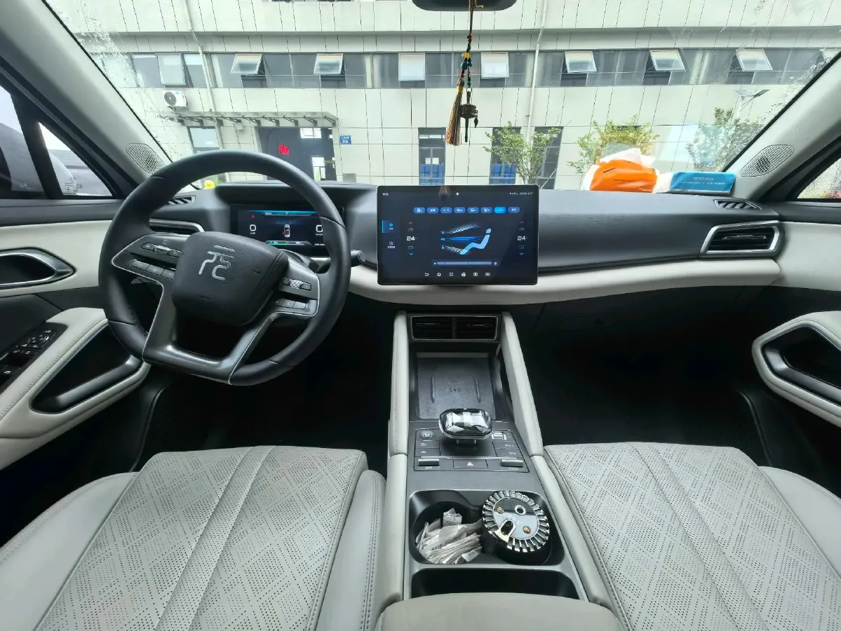 2024 BYD YuanUP BEV 45.12KWH,autocango,china used car exporter,china ev exporter,chinese used car exporter,chinese used ev exporter