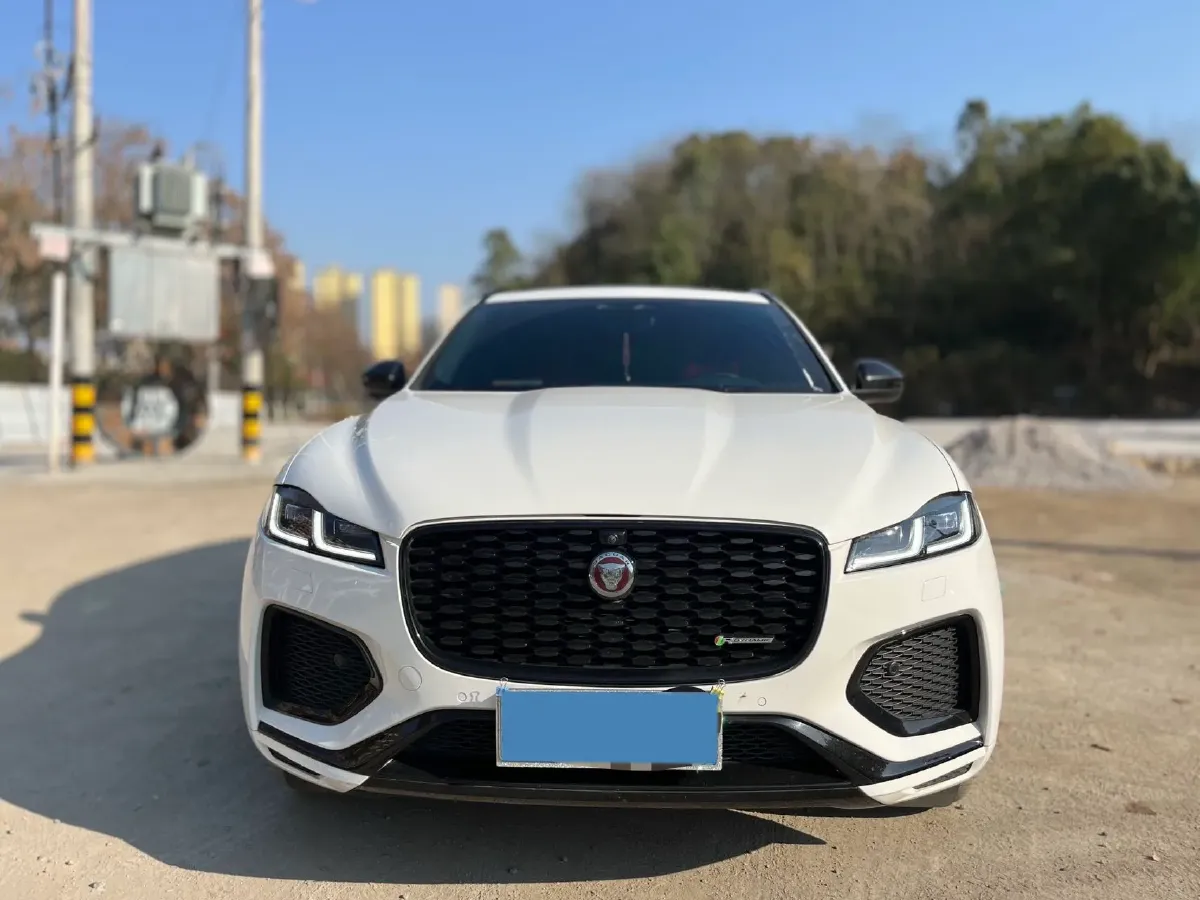 2022 Jaguar F-PACE 2.0T 250HP L4 8AT,autocango,china used car exporter,china ev exporter,chinese used car exporter,chinese used ev exporter
