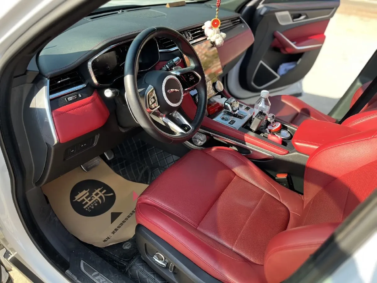 2022 Jaguar F-PACE 2.0T 250HP L4 8AT,autocango,china used car exporter,china ev exporter,chinese used car exporter,chinese used ev exporter