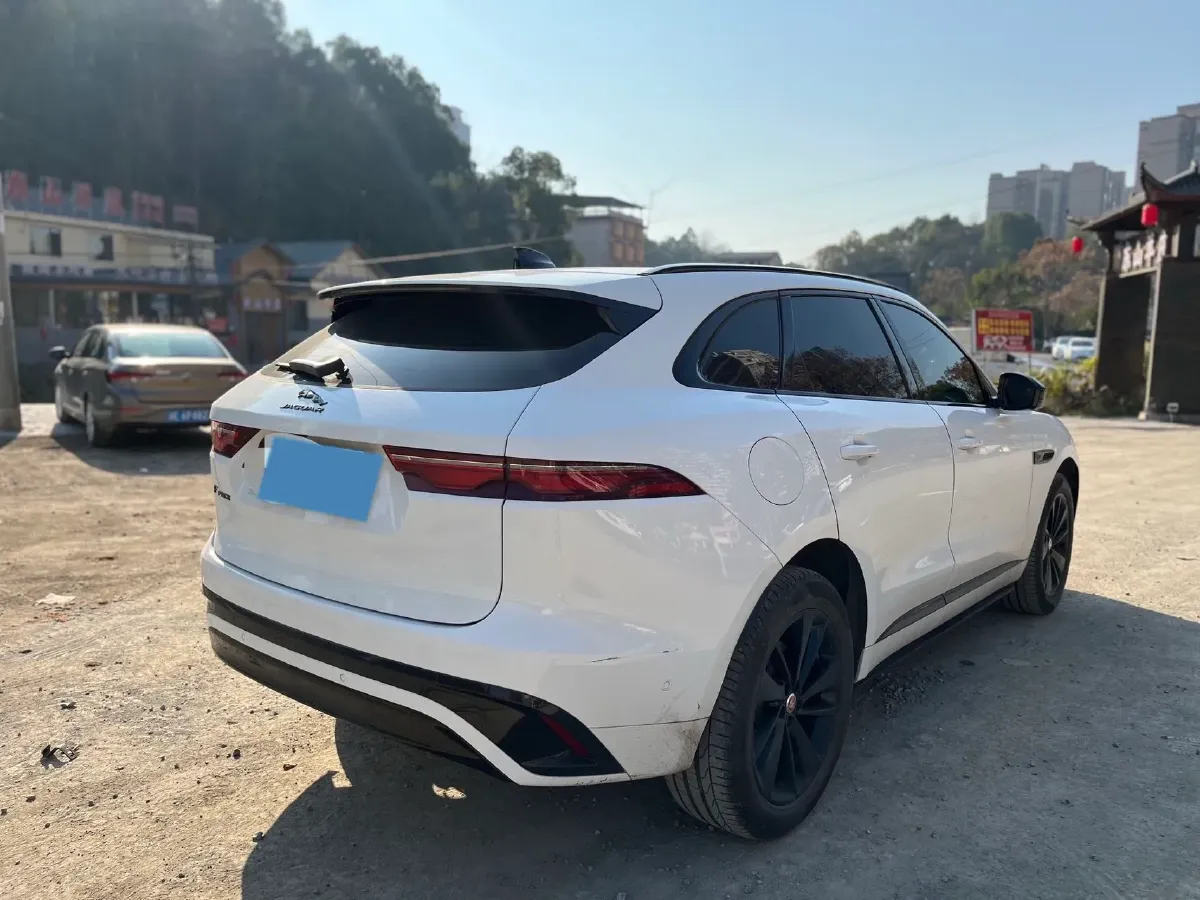 2022 Jaguar F-PACE 2.0T 250HP L4 8AT,autocango,china used car exporter,china ev exporter,chinese used car exporter,chinese used ev exporter