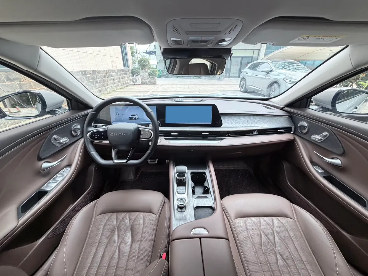 2024 Chery Arrizo 8 2.0T 254HP L4 7DCT,autocango,china used car exporter,china ev exporter,chinese used car exporter,chinese used ev exporter