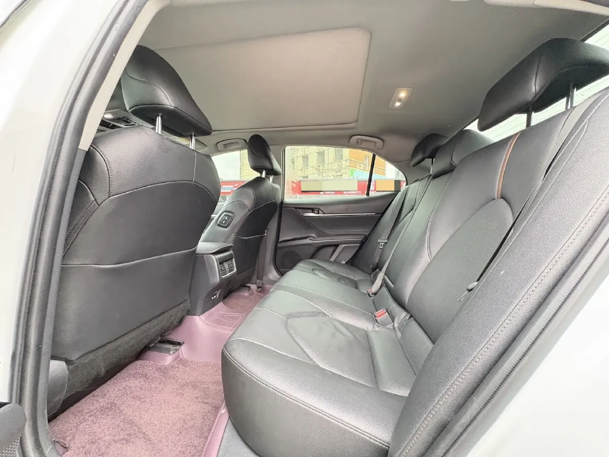 2021 Toyota Camry 2.5L 209HP L4 8AT,autocango,china used car exporter,china ev exporter,chinese used car exporter,chinese used ev exporter