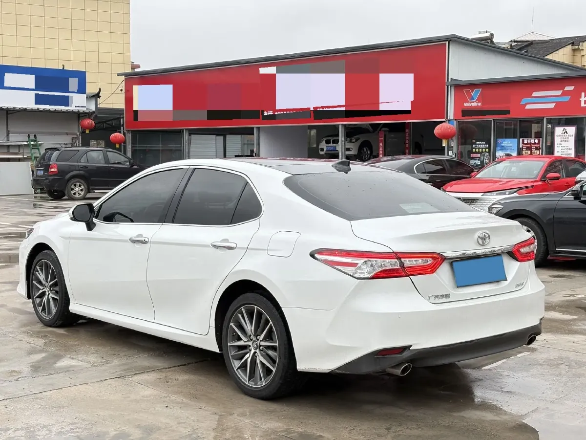 2021 Toyota Camry 2.5L 209HP L4 8AT,autocango,china used car exporter,china ev exporter,chinese used car exporter,chinese used ev exporter