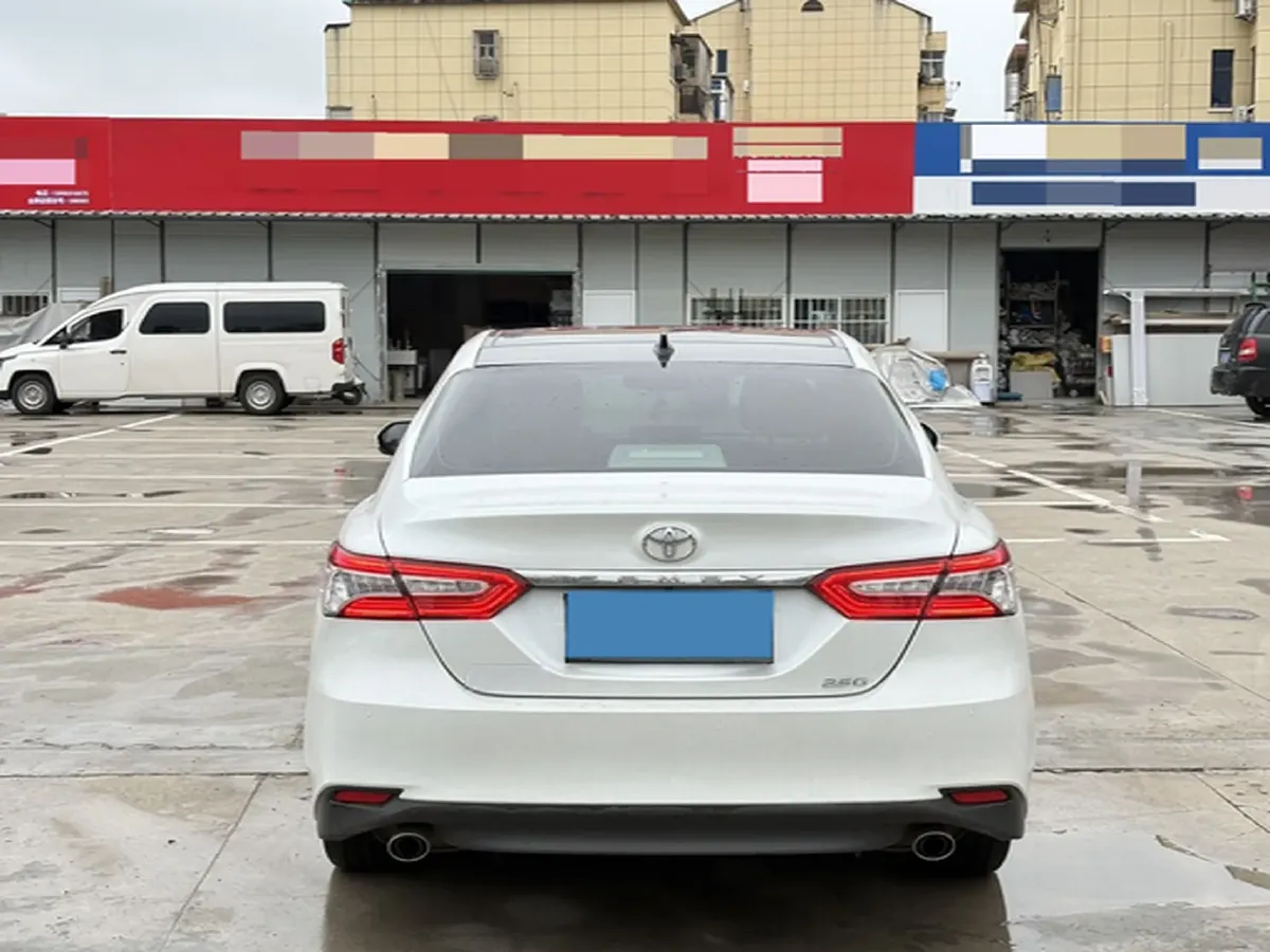 2021 Toyota Camry 2.5L 209HP L4 8AT,autocango,china used car exporter,china ev exporter,chinese used car exporter,chinese used ev exporter
