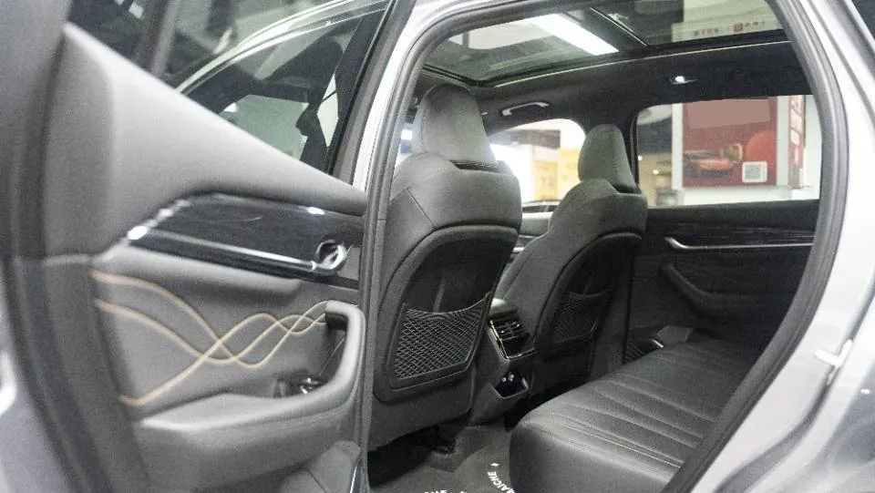 2024 Geely Monjaro 2.0T 218HP L4 7DCT,autocango,china used car exporter,china ev exporter,chinese used car exporter,chinese used ev exporter