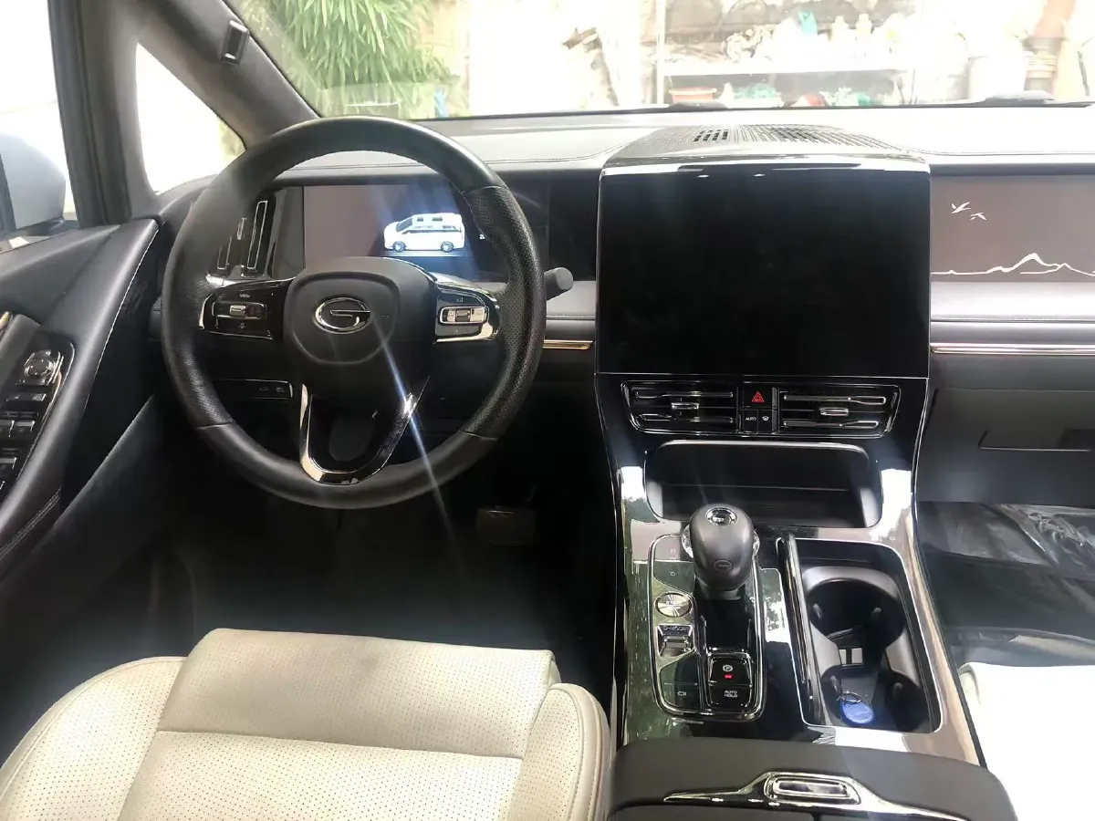 2023 GAC Trumpchi M8 2.0T 190HP L4 E-CVT Hybrid,autocango,china used car exporter,china ev exporter,chinese used car exporter,chinese used ev exporter