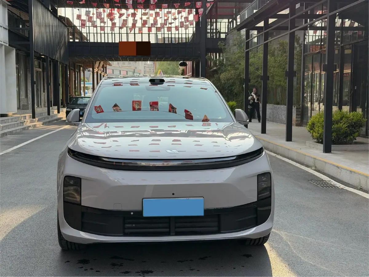 2025 Li L6 Range Extended 154HP L4 REEV,autocango,china used car exporter,china ev exporter,chinese used car exporter,chinese used ev exporter