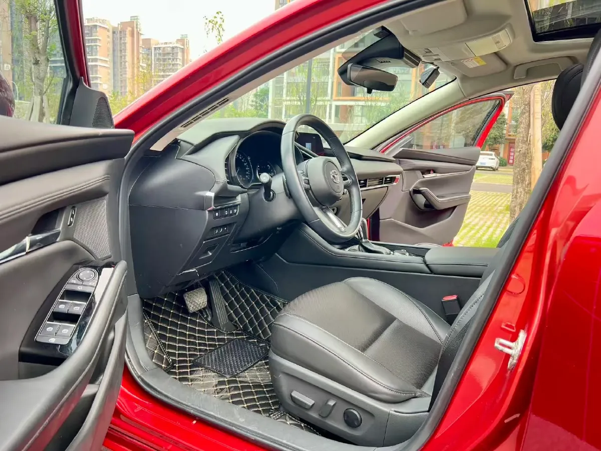 2021 Mazda 3 Axela 2.0L 158HP L4 6AT,autocango,china used car exporter,china ev exporter,chinese used car exporter,chinese used ev exporter