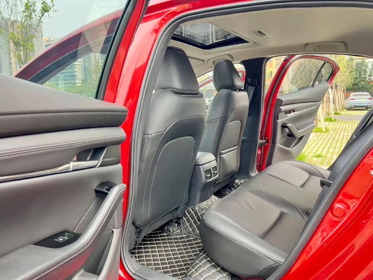 2021 Mazda 3 Axela 2.0L 158HP L4 6AT,autocango,china used car exporter,china ev exporter,chinese used car exporter,chinese used ev exporter