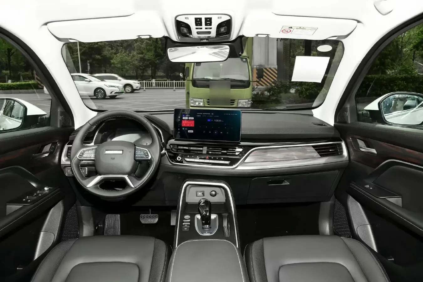 2023 Haval H6 1.5T 150HP L4 7DCT,autocango,china used car exporter,china ev exporter,chinese used car exporter,chinese used ev exporter