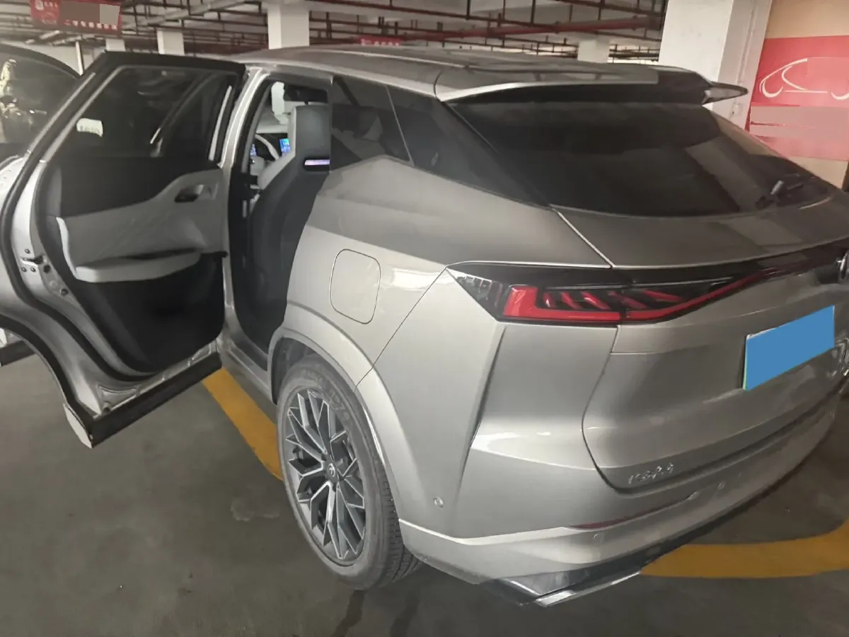 2024 ChangAn UNI-Z 1.5L 98HP L4 E-CVT PHEV 18.4KWH,autocango,china used car exporter,china ev exporter,chinese used car exporter,chinese used ev exporter