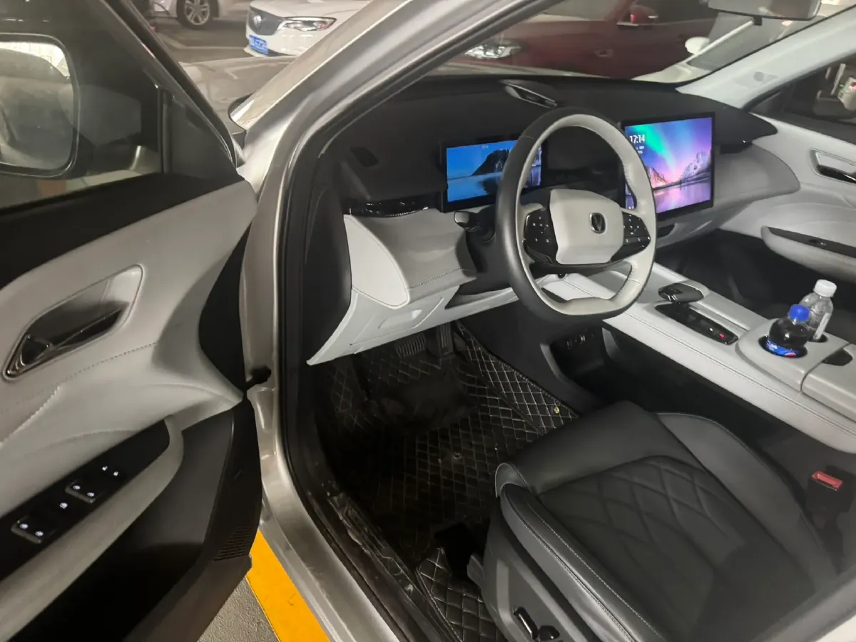 2024 ChangAn UNI-Z 1.5L 98HP L4 E-CVT PHEV 18.4KWH,autocango,china used car exporter,china ev exporter,chinese used car exporter,chinese used ev exporter