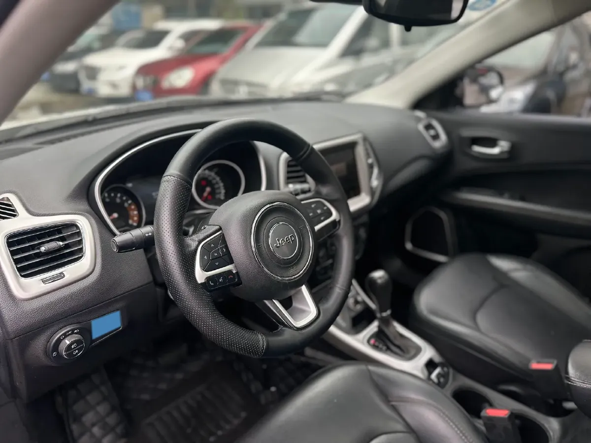 2018 Isuzu Mu-X 1.9T 163HP L4 6AT,autocango,china used car exporter,china ev exporter,chinese used car exporter,chinese used ev exporter