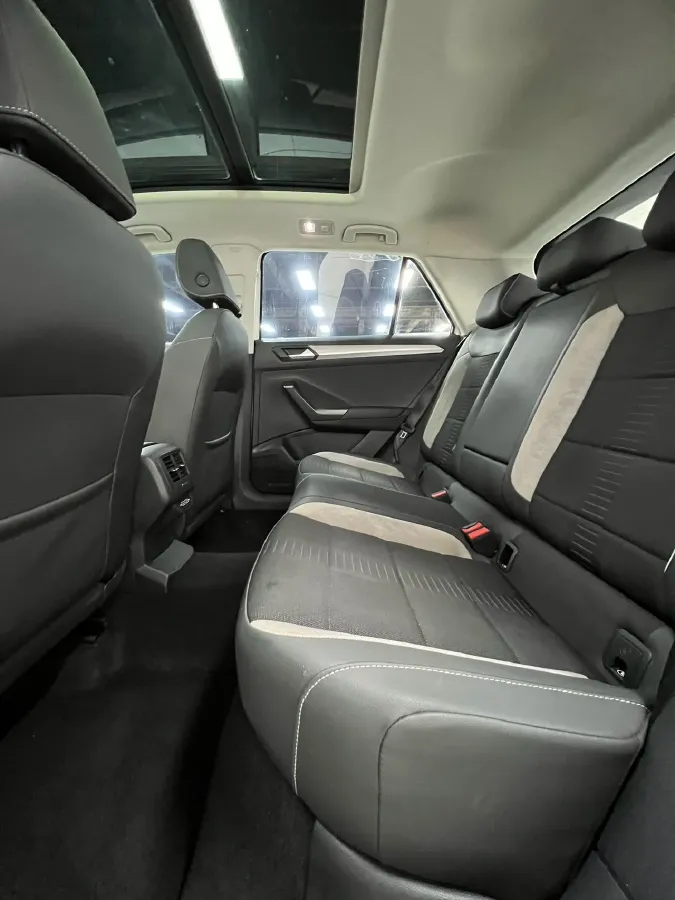 2022 Volkswagen T-Roc 1.4T 150HP L4 7DCT,autocango,china used car exporter,china ev exporter,chinese used car exporter,chinese used ev exporter