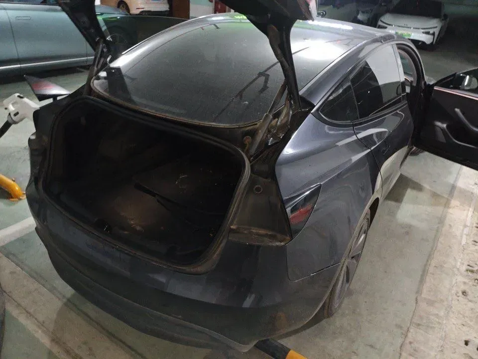 2025 Tesla Model 3 BEV 62.5KWH,autocango,china used car exporter,china ev exporter,chinese used car exporter,chinese used ev exporter