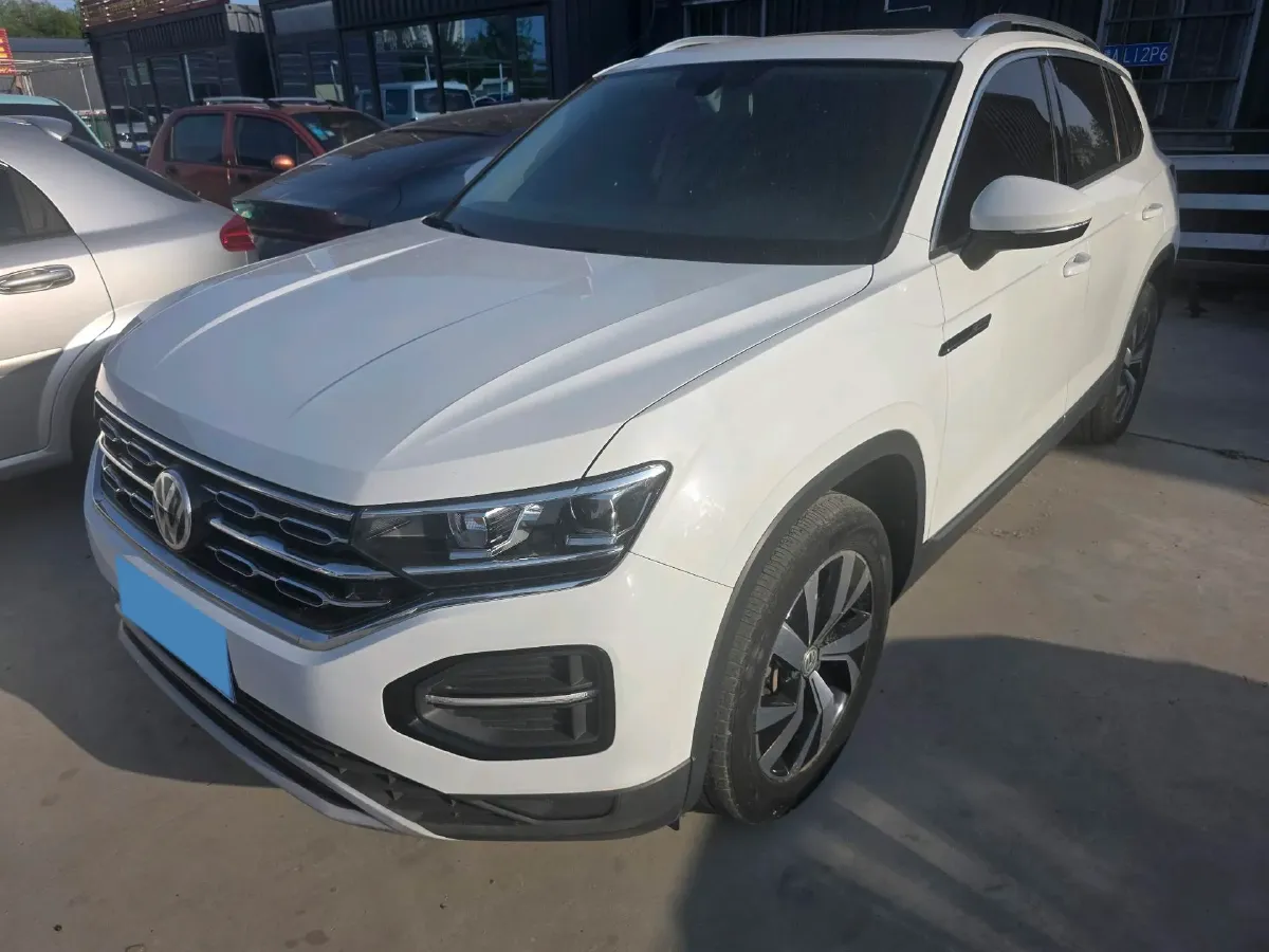 2019 MINI CLUBMAN 1.5T 102HP L3 6AT,autocango,china used car exporter,china ev exporter,chinese used car exporter,chinese used ev exporter