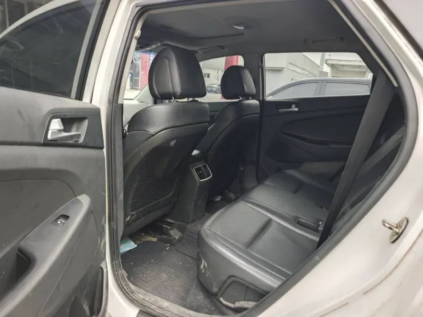 2015 Hyundai Tucson 1.6T 177HP L4 7DCT,autocango,china used car exporter,china ev exporter,chinese used car exporter,chinese used ev exporter