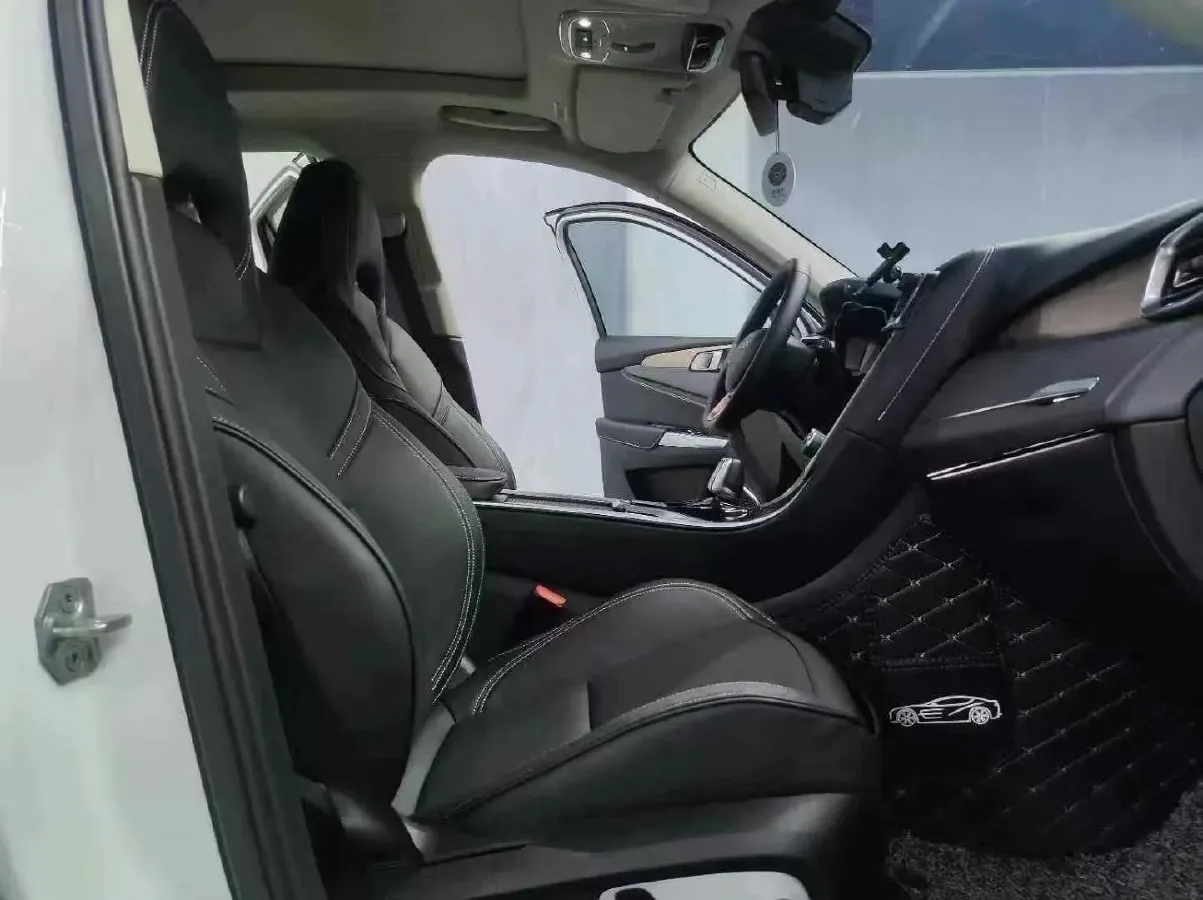 2019 LYNK&CO 01 2.0T 190HP L4 7DCT,autocango,china used car exporter,china ev exporter,chinese used car exporter,chinese used ev exporter