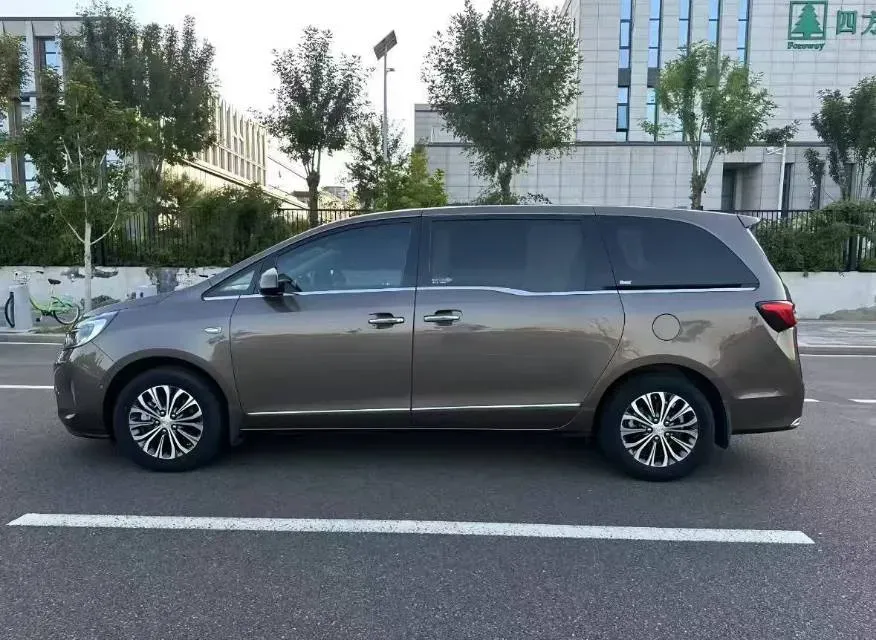 2021 Buick GL8 2.0T 237HP L4 9AT,autocango,china used car exporter,china ev exporter,chinese used car exporter,chinese used ev exporter