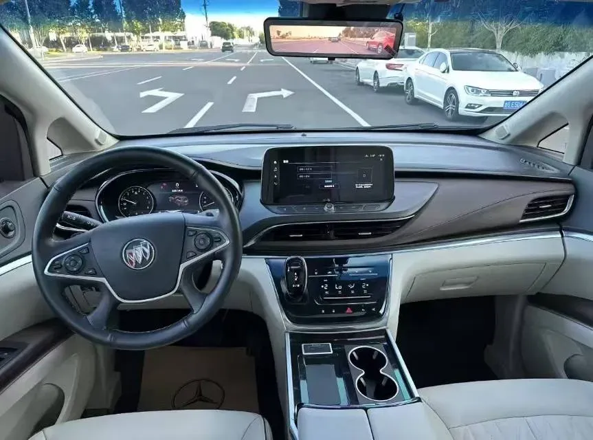 2021 Buick GL8 2.0T 237HP L4 9AT,autocango,china used car exporter,china ev exporter,chinese used car exporter,chinese used ev exporter