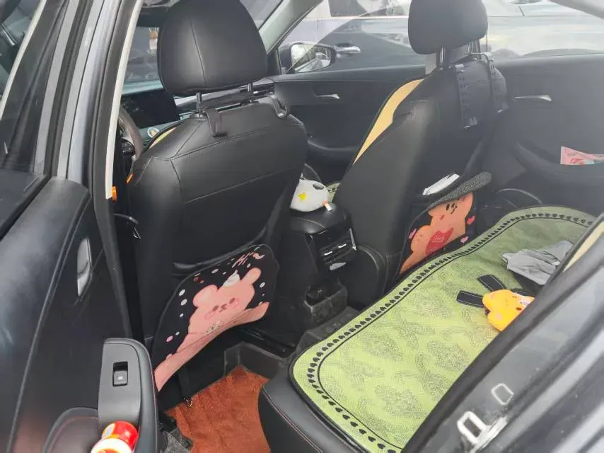 2024 Roewe i5 1.5L 129HP L4 CVT,autocango,china used car exporter,china ev exporter,chinese used car exporter,chinese used ev exporter