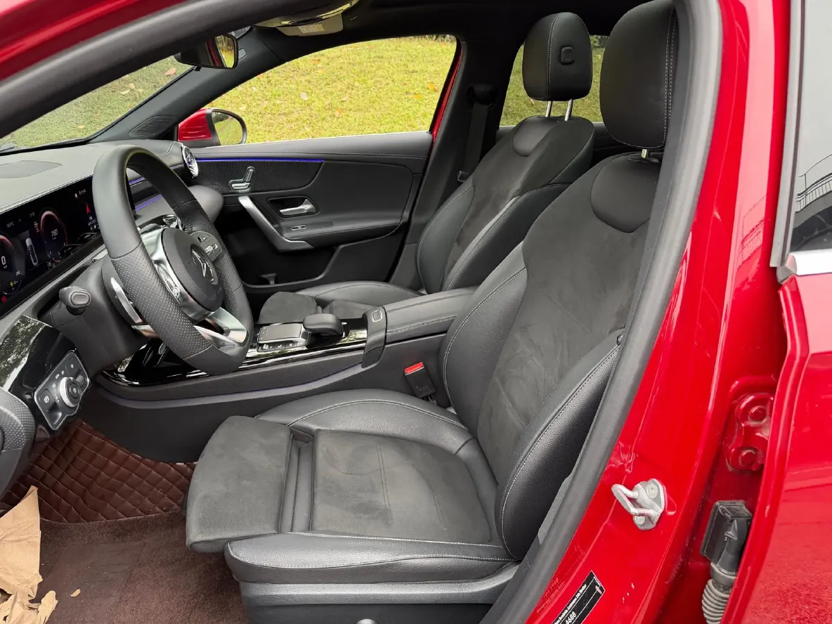 2021 Mercedes-Benz A Class 1.3T 163HP L4 7DCT,autocango,china used car exporter,china ev exporter,chinese used car exporter,chinese used ev exporter