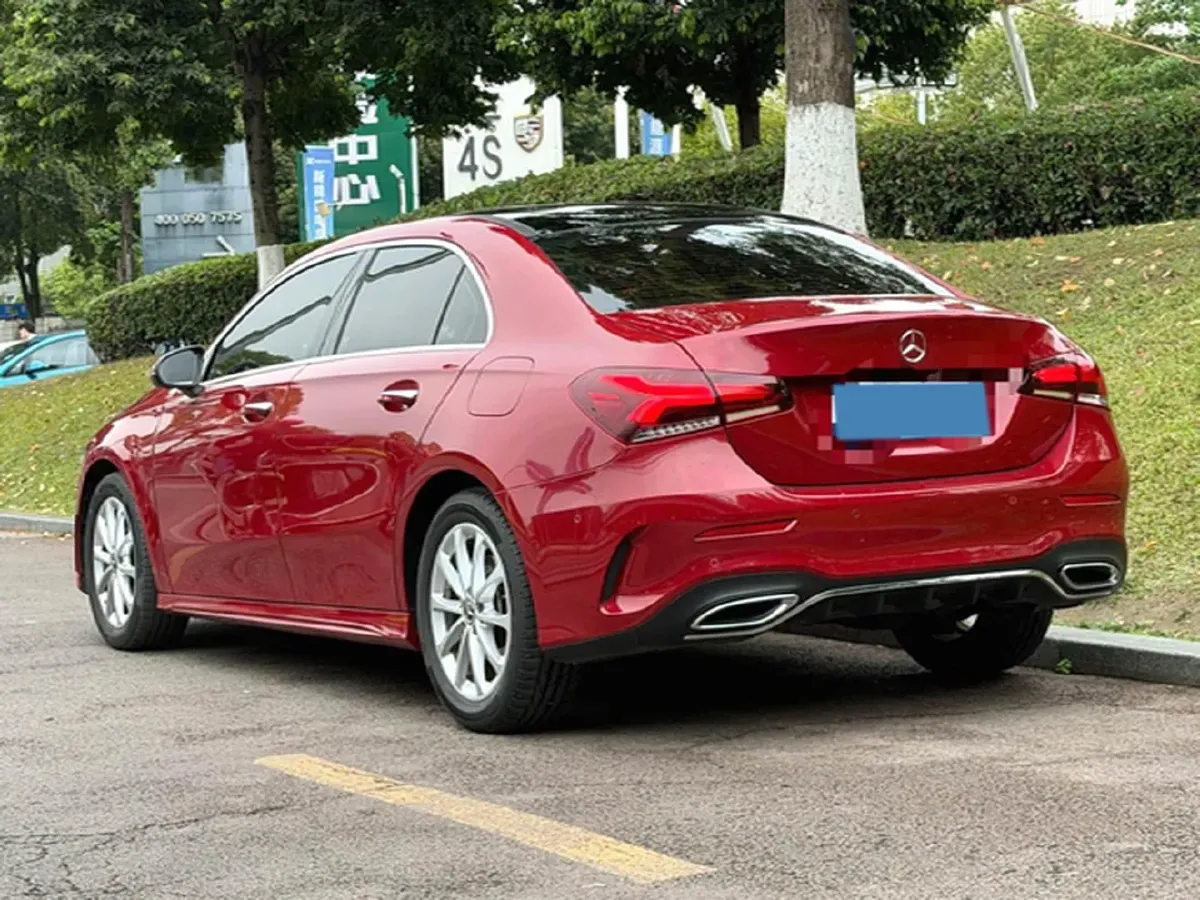 2021 Mercedes-Benz A Class 1.3T 163HP L4 7DCT,autocango,china used car exporter,china ev exporter,chinese used car exporter,chinese used ev exporter