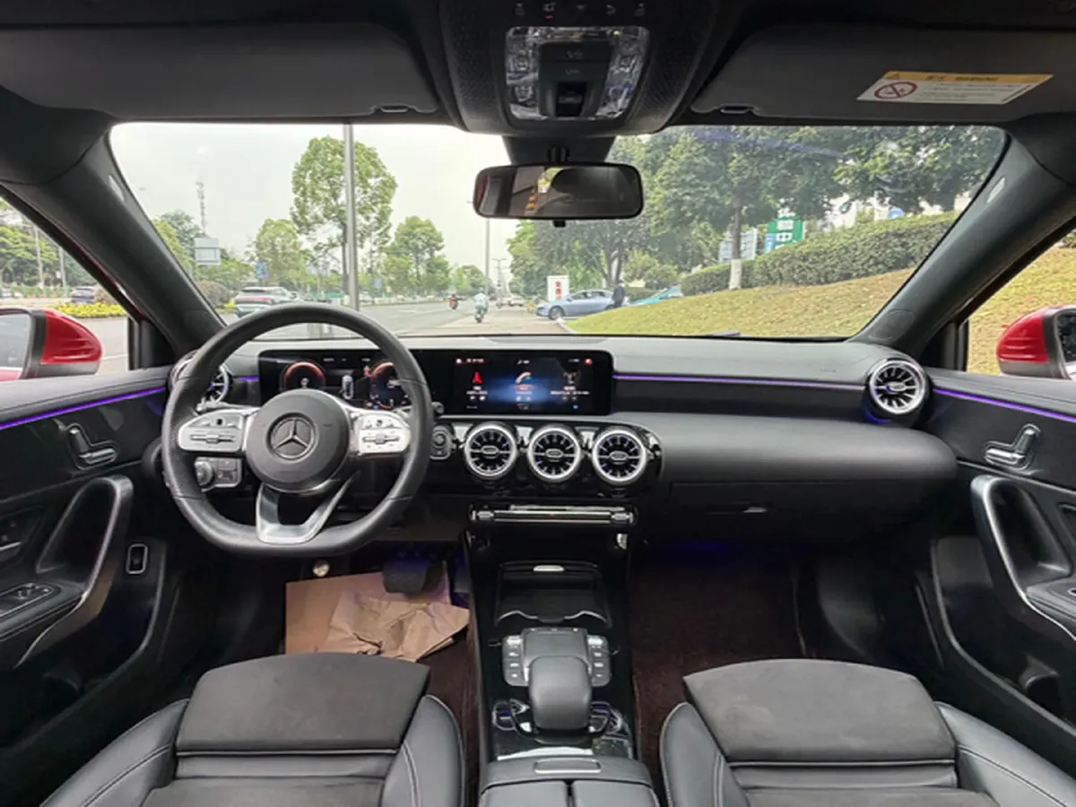 2021 Mercedes-Benz A Class 1.3T 163HP L4 7DCT,autocango,china used car exporter,china ev exporter,chinese used car exporter,chinese used ev exporter