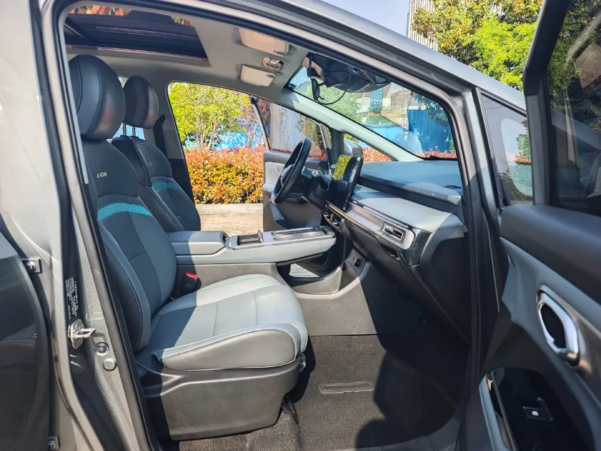 2023 GAC Trumpchi GS4 1.5T 177HP L4 6AT,autocango,china used car exporter,china ev exporter,chinese used car exporter,chinese used ev exporter