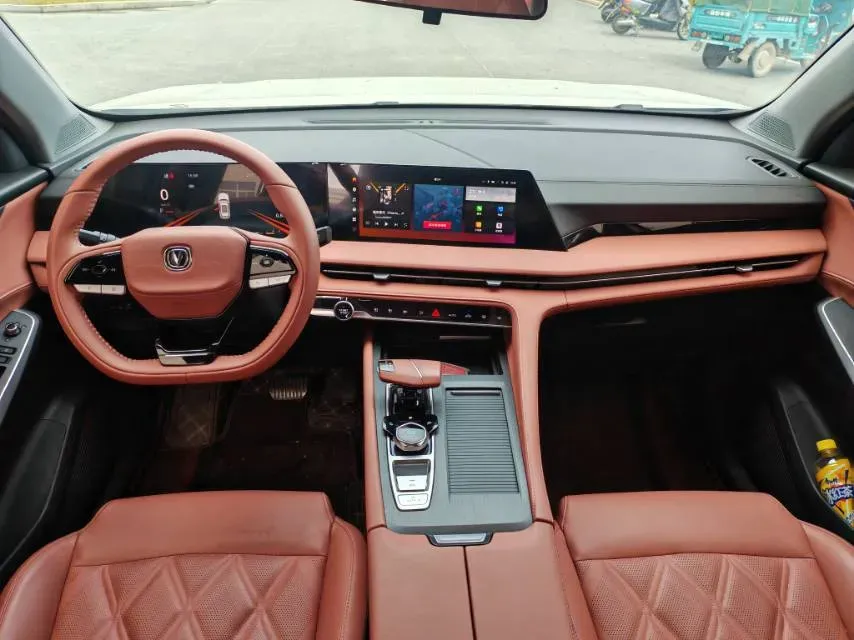 2023 ChangAn CS75 Plus 1.5T 188HP L4 8AT,autocango,china used car exporter,china ev exporter,chinese used car exporter,chinese used ev exporter