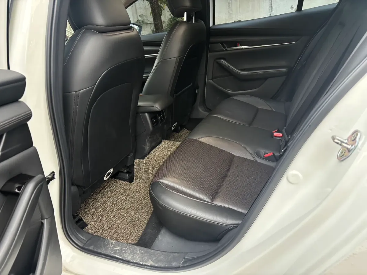 2021 Mazda 3 Axela 2.0L 158HP L4 6AT,autocango,china used car exporter,china ev exporter,chinese used car exporter,chinese used ev exporter