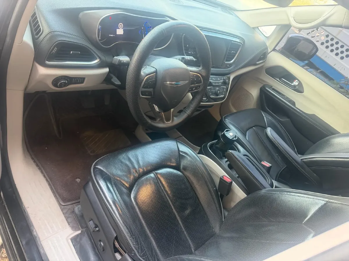 2018 Chrysler Pacifica 3.6L 245HP V6 E-CVT PHEV 16KWH,autocango,china used car exporter,china ev exporter,chinese used car exporter,chinese used ev exporter