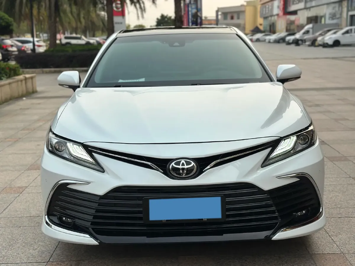 2021 Toyota Camry 2.5L 209HP L4 8AT,autocango,china used car exporter,china ev exporter,chinese used car exporter,chinese used ev exporter