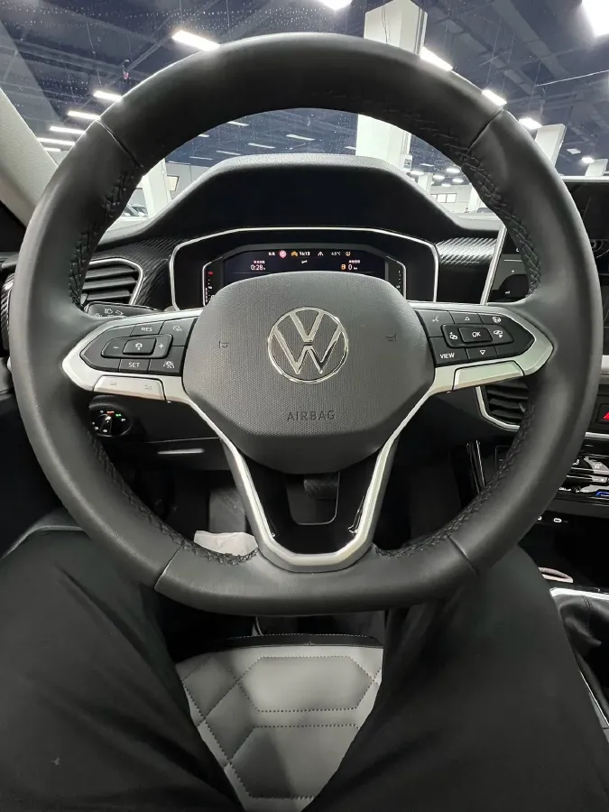 2023 Volkswagen Tayron 1.4T 150HP L4 7DCT,autocango,china used car exporter,china ev exporter,chinese used car exporter,chinese used ev exporter