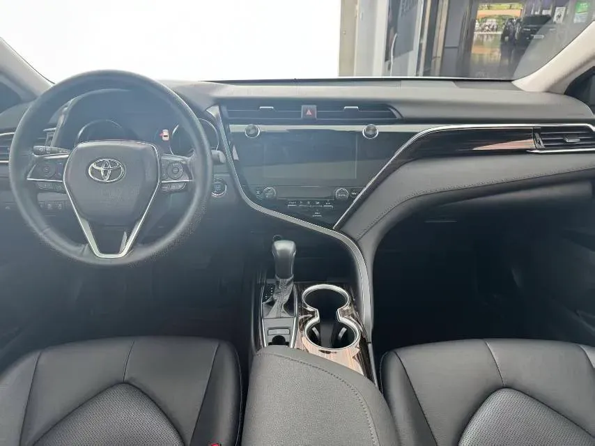 2019 Toyota Camry 2.0L 178HP L4 CVT,autocango,china used car exporter,china ev exporter,chinese used car exporter,chinese used ev exporter