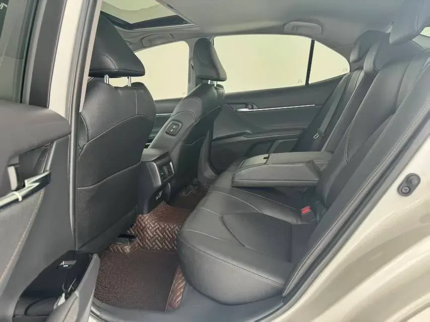 2019 Toyota Camry 2.0L 178HP L4 CVT,autocango,china used car exporter,china ev exporter,chinese used car exporter,chinese used ev exporter