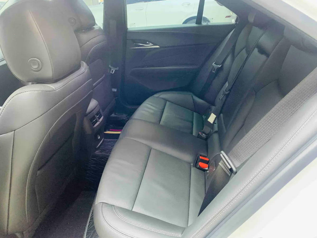 2022 Cadillac CT4 2.0T 237HP L4 8AT,autocango,china used car exporter,china ev exporter,chinese used car exporter,chinese used ev exporter