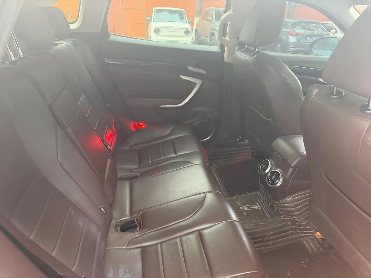 2017 WEY VV7 2.0T 234HP L4 7DCT,autocango,china used car exporter,china ev exporter,chinese used car exporter,chinese used ev exporter