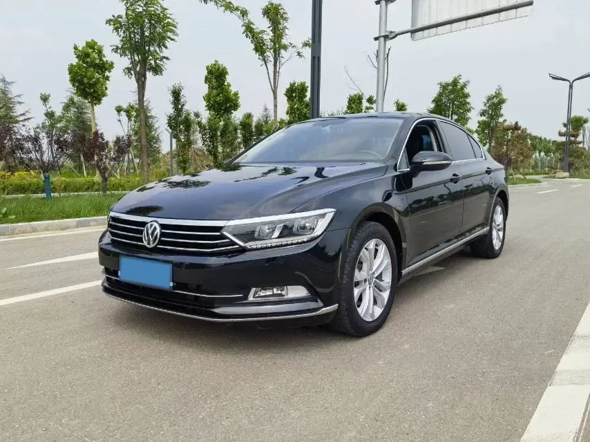 2018 Volkswagen Magotan 1.8T 180HP L4 7DCT,autocango,china used car exporter,china ev exporter,chinese used car exporter,chinese used ev exporter