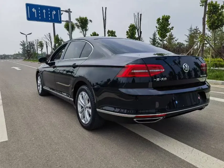 2018 Volkswagen Magotan 1.8T 180HP L4 7DCT,autocango,china used car exporter,china ev exporter,chinese used car exporter,chinese used ev exporter