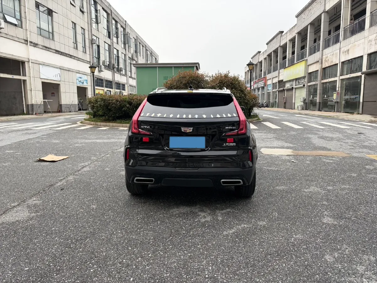 2024 Cadillac XT4 2.0T 237HP L4 9AT,autocango,china used car exporter,china ev exporter,chinese used car exporter,chinese used ev exporter