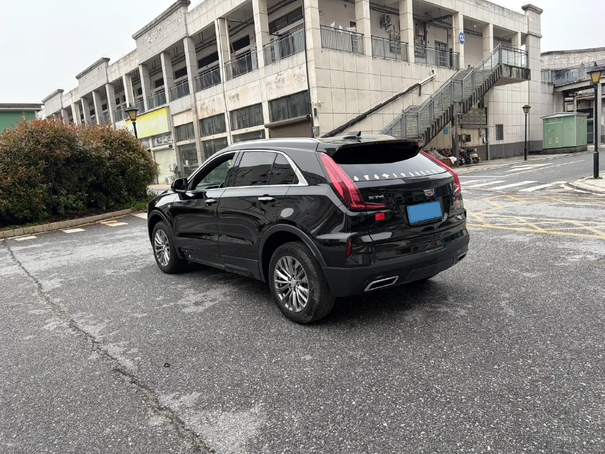 2024 Cadillac XT4 2.0T 237HP L4 9AT,autocango,china used car exporter,china ev exporter,chinese used car exporter,chinese used ev exporter