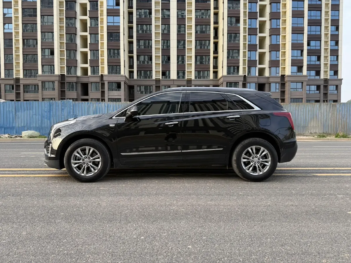 2022 Cadillac XT5 2.0T 237HP L4 9AT,autocango,china used car exporter,china ev exporter,chinese used car exporter,chinese used ev exporter