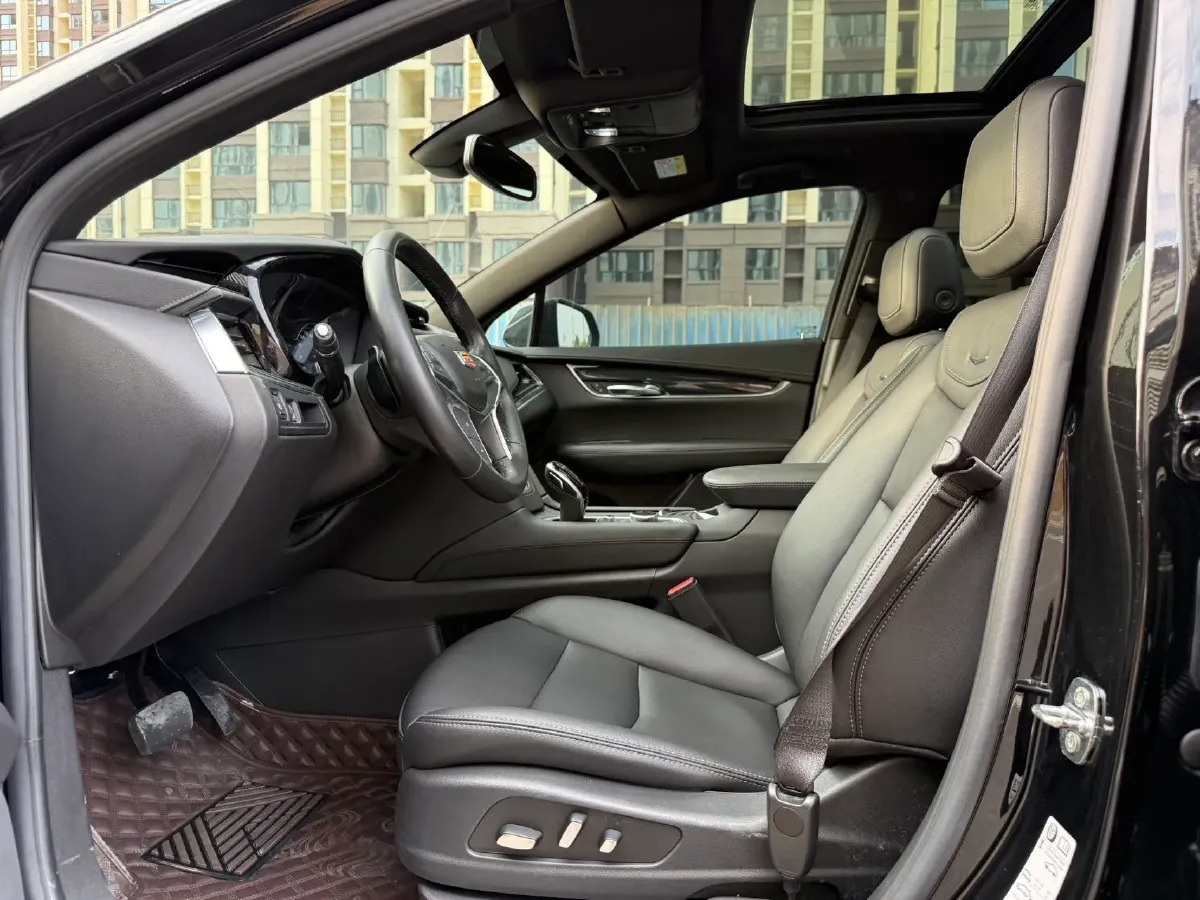 2022 Cadillac XT5 2.0T 237HP L4 9AT,autocango,china used car exporter,china ev exporter,chinese used car exporter,chinese used ev exporter