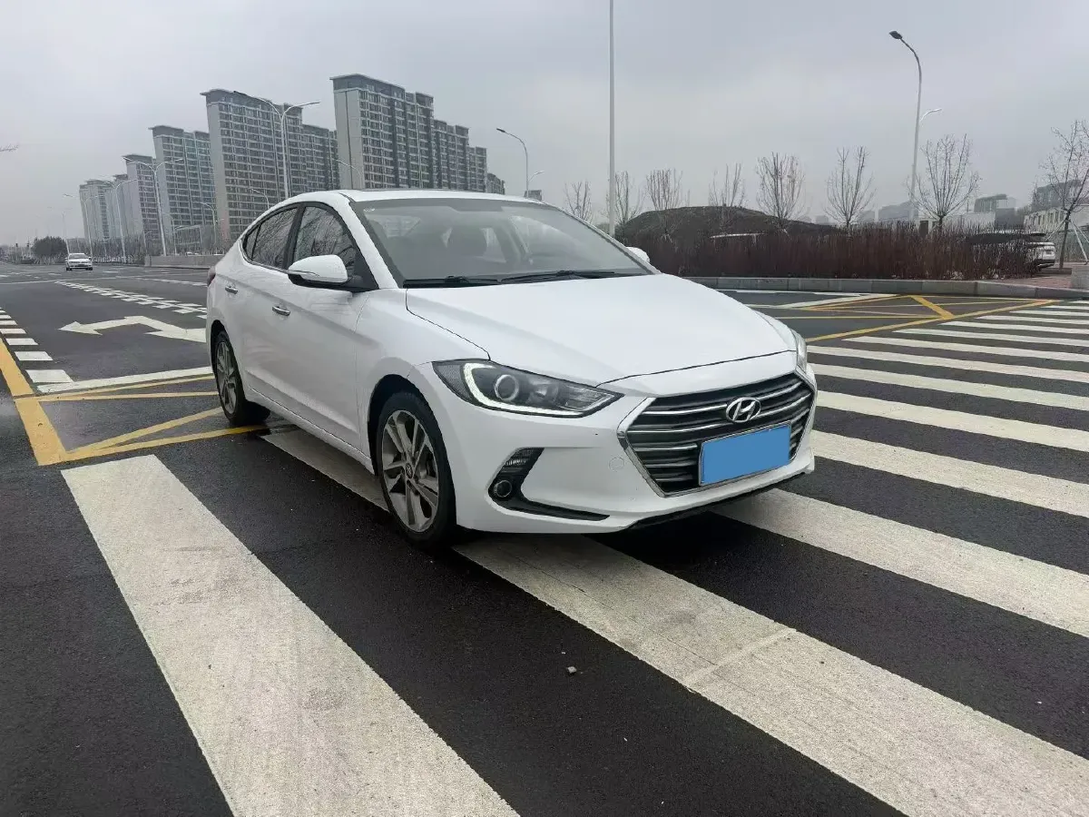 2016 Hyundai Elantra 1.6L 130HP L4 6AT,autocango,china used car exporter,china ev exporter,chinese used car exporter,chinese used ev exporter