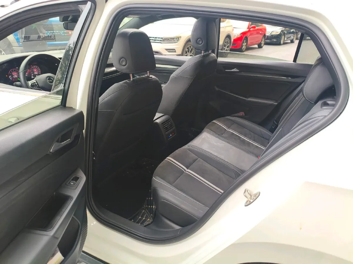 2021 Volkswagen Golf 1.4T 150HP L4 7DCT,autocango,china used car exporter,china ev exporter,chinese used car exporter,chinese used ev exporter