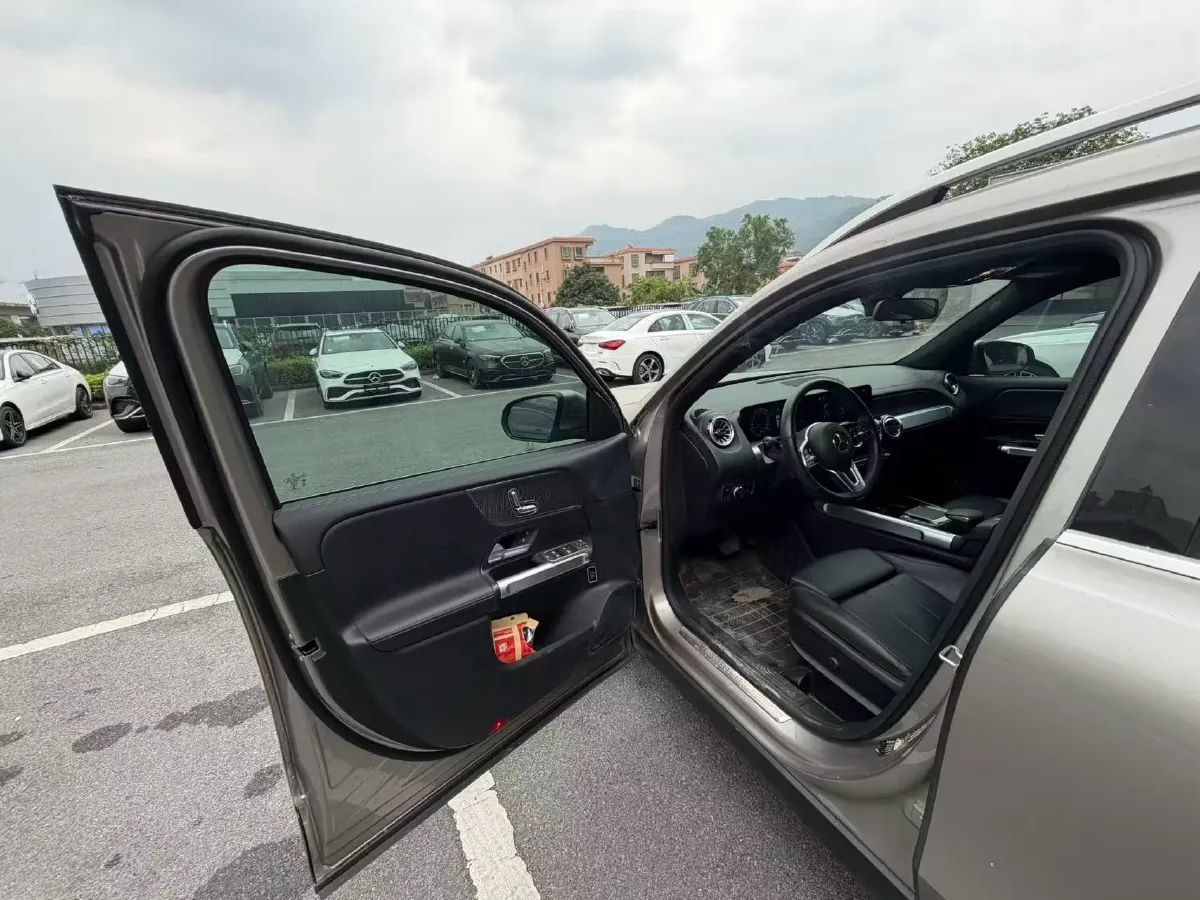 2021 Mercedes-Benz GLB Class 1.3T 163HP L4 7DCT,autocango,china used car exporter,china ev exporter,chinese used car exporter,chinese used ev exporter